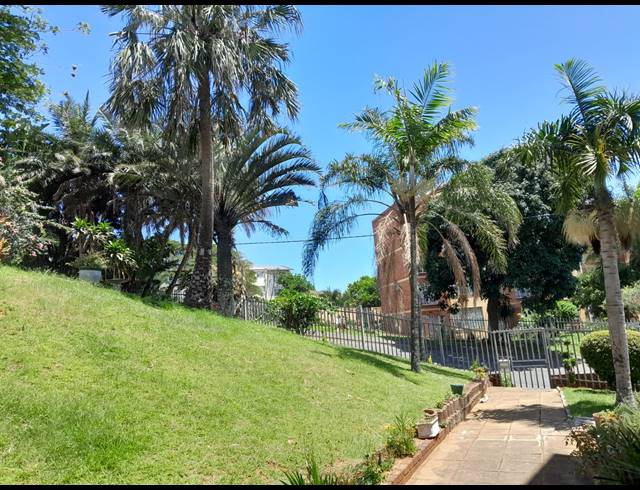2.5 BEDROOM FLAT SOLD IN BLUFF